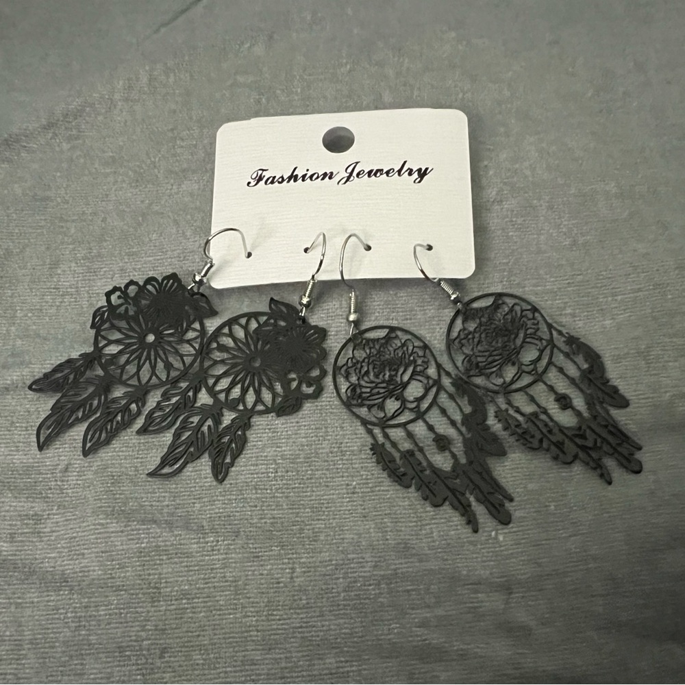 New 2 pair black earrings